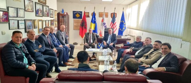 Kryetar Fejzi në takim me Aleancën Kosovare të Bizneseve